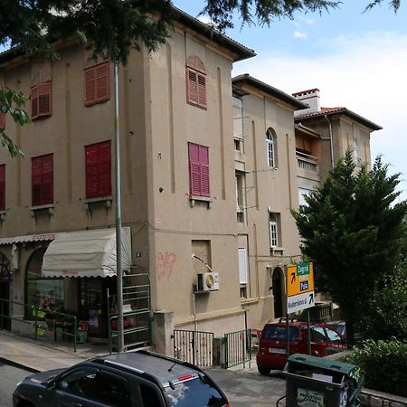 Apartment Krimeja Rijeka Buitenkant foto