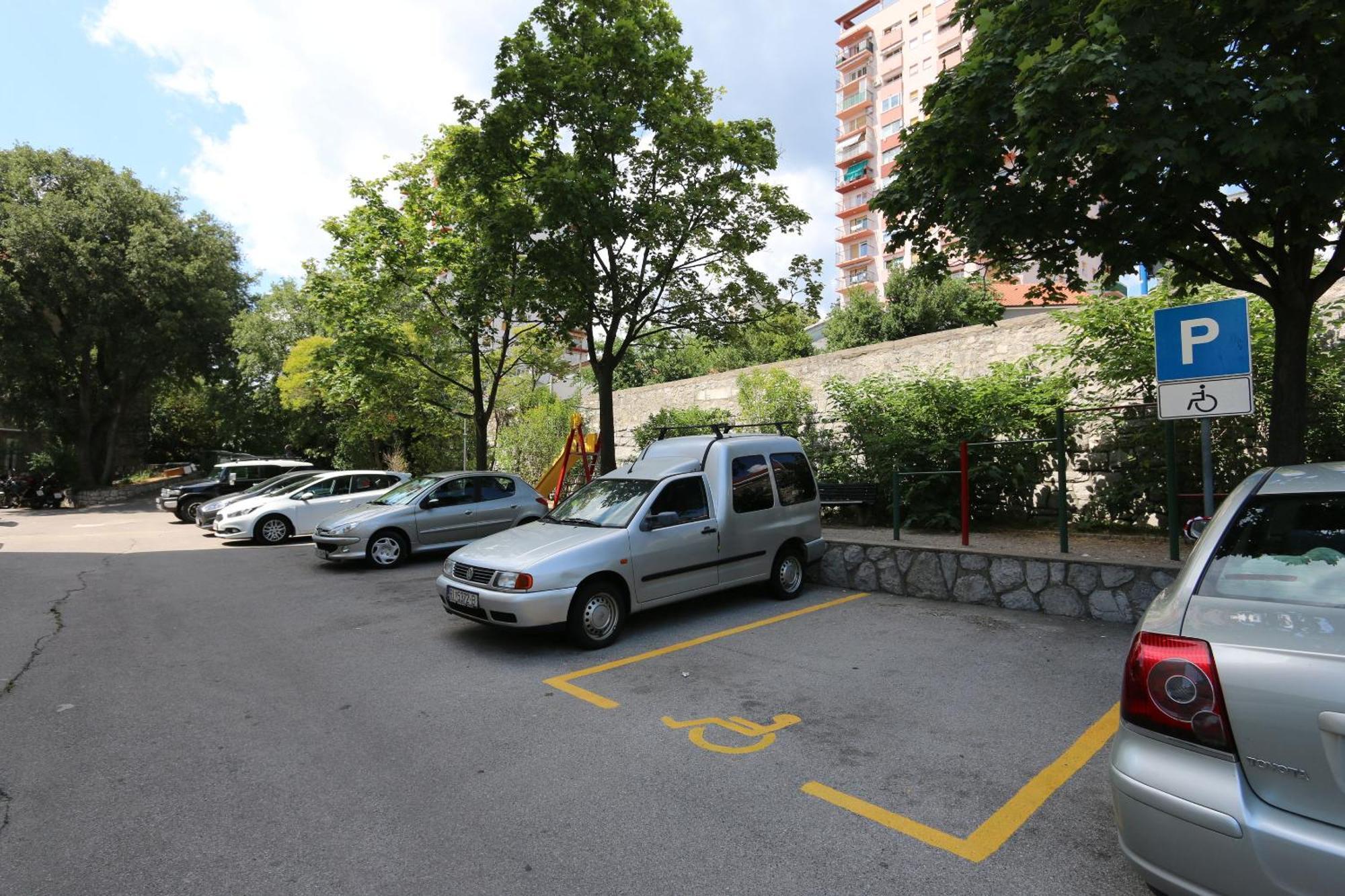Apartment Krimeja Rijeka Buitenkant foto